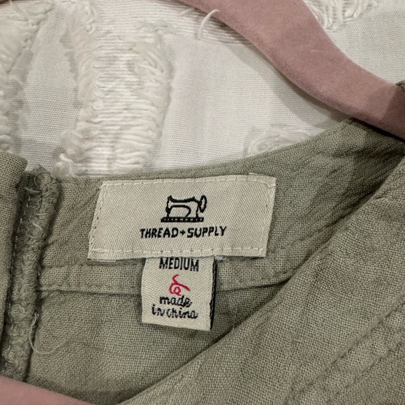 Olive Green Sleeveless Top - Picture 3 of 3